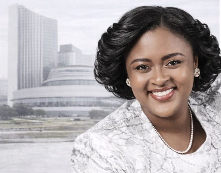 RDC : Francine Muyumba annonce un ouvrage critique sur la diplomatie congolaise