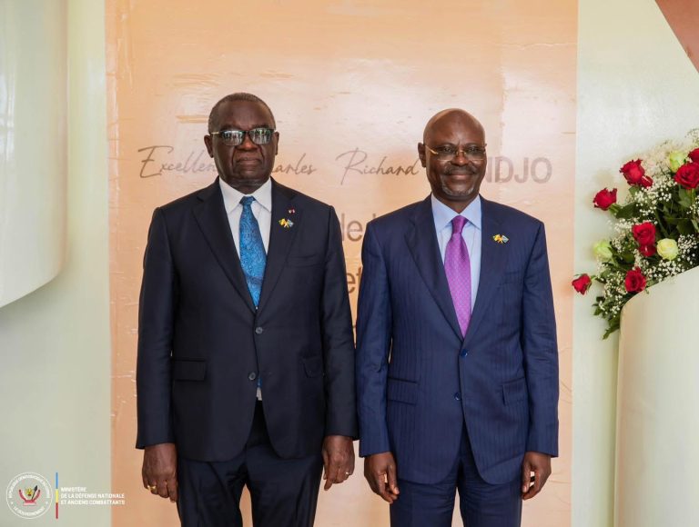 Coopération Militaire : Le Ministre Congolais de la Défense à Kinshasa pour Renforcer les Liens avec la RDC